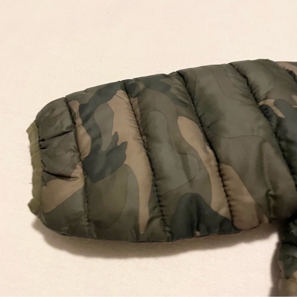Baby Gap Camouflage Puffer Camo Jacket with Hood Size 12-18 Months - Picture 4 of 16